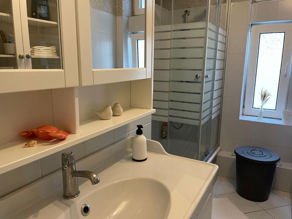 120Qm - 5 Rooms - 2 Bathrooms - Kitchen- Free Parking - Fast Wifi - Yiha Apartment Ганновер Екстер'єр фото