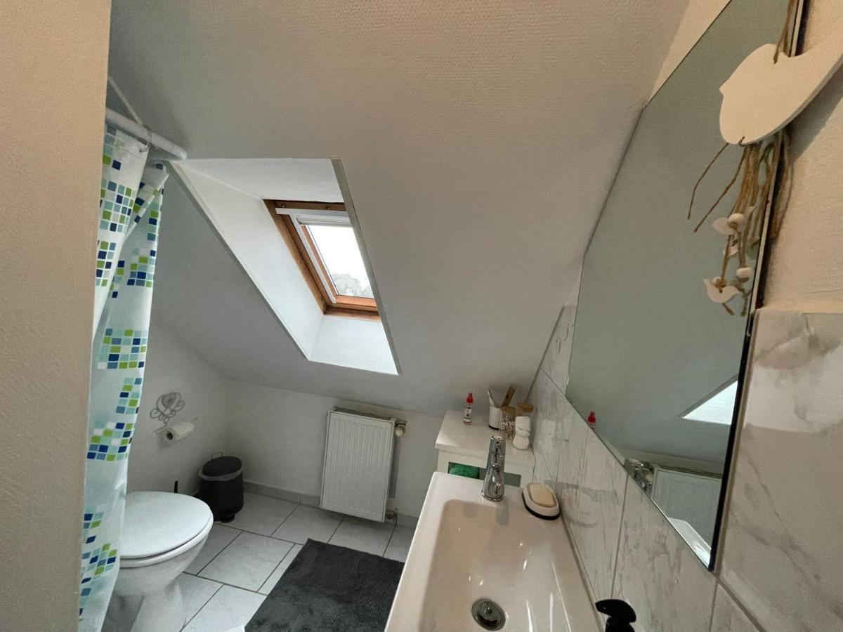 120Qm - 5 Rooms - 2 Bathrooms - Kitchen- Free Parking - Fast Wifi - Yiha Apartment Ганновер Екстер'єр фото