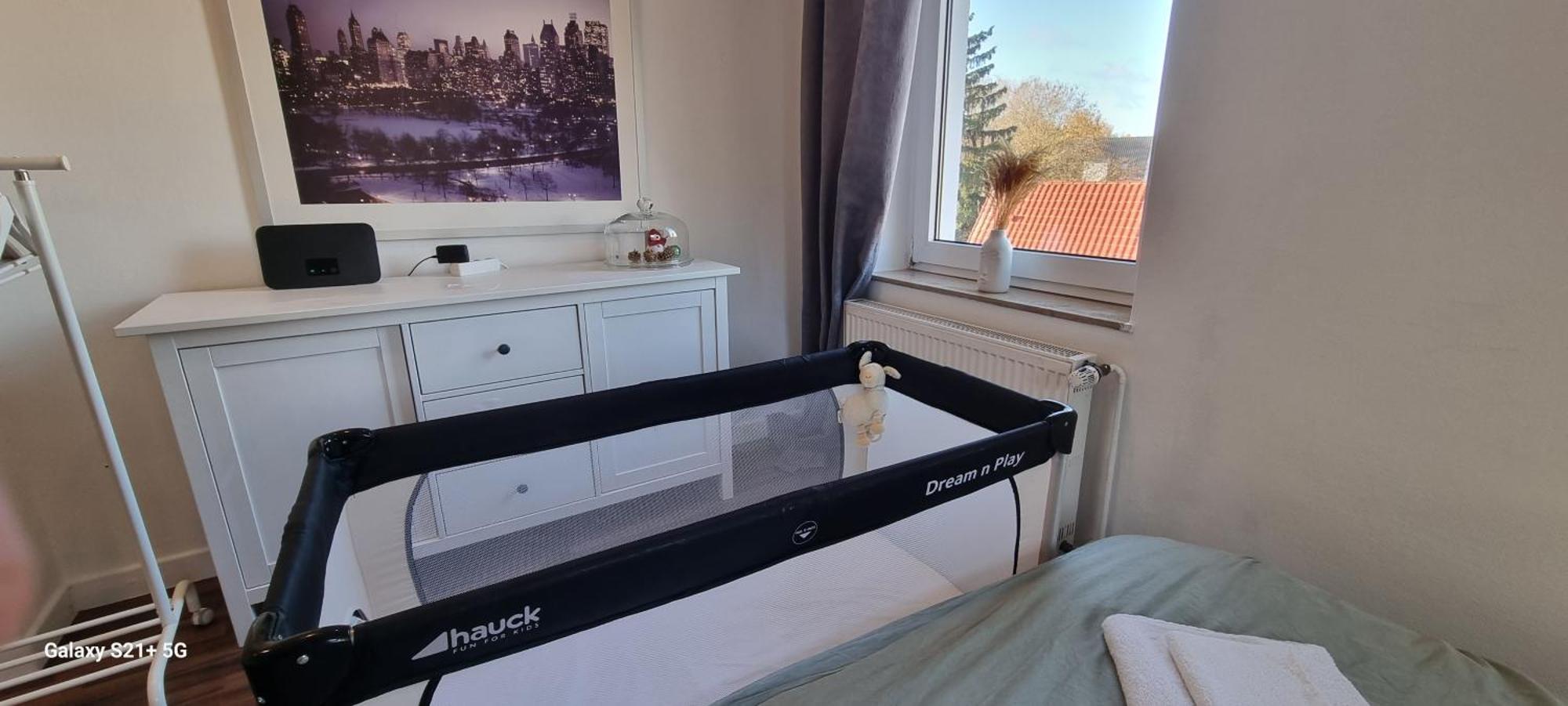120Qm - 5 Rooms - 2 Bathrooms - Kitchen- Free Parking - Fast Wifi - Yiha Apartment Ганновер Екстер'єр фото